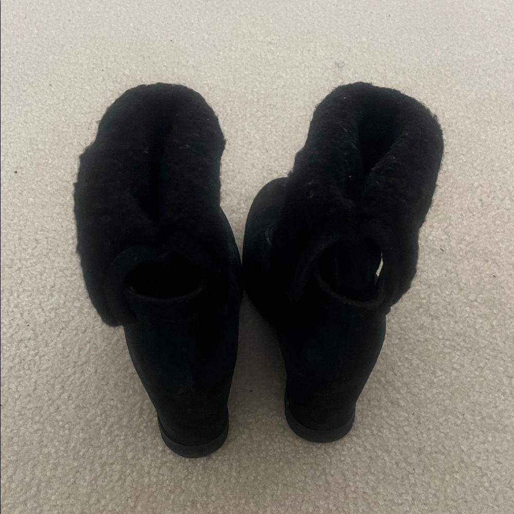 UGG Women’s Kyra Wedge Ankle Boots - Picture 1 of 10